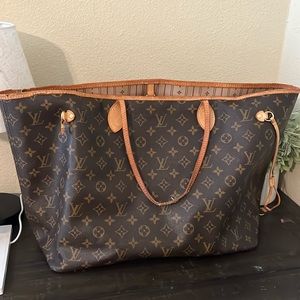 Authentic LV Neverfull GM
